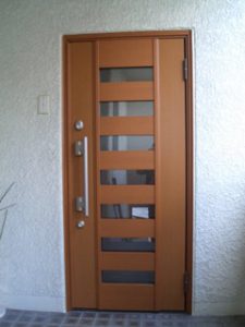 玄関ドア取替：11