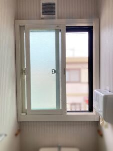 工事方法と色選びで、性能もデザインも妥協なしの窓リフォーム